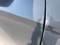 الباب الأمامى الأيمن