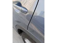 الباب الأمامى الأيسر