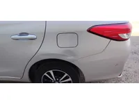 Left quarter panel