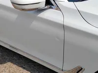 الباب الأمامى الأيمن