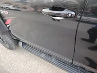 الباب الأمامى الأيسر