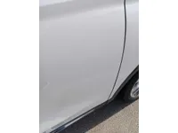 الباب الأمامى الأيسر