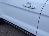 الباب الأمامى الأيسر