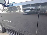 الباب الأمامى الأيسر
