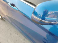 الباب الأمامى الأيمن