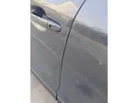 الباب الأمامى الأيسر