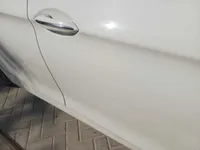 الباب الأمامى الأيمن