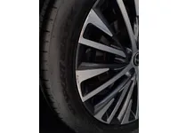 Car Rims (scratch & dent free)