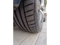 الكفر الأمامي اليمين
