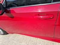 الباب الأمامى الأيسر