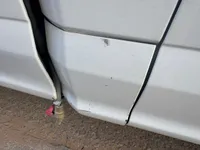 الباب الأمامى الأيمن