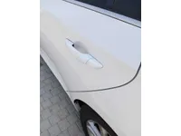 الباب الأمامى الأيسر