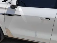 الباب الأمامى الأيسر