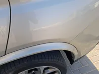 Left quarter panel