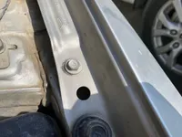 الرفرف الجانبي الأيسر