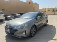 هونداي إلنترا