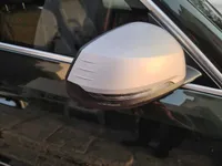 الباب الأمامى الأيمن