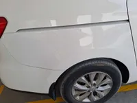 Right quarter panel