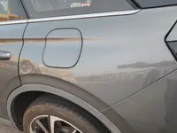 ألواح هيكل السيارة الأيسر