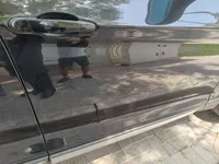 الباب الأمامى الأيمن
