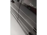 الباب الأمامى الأيسر