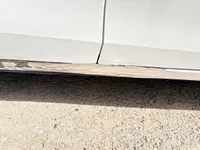 عتبة الجانب الأيمن