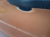 الباب الأمامى الأيسر