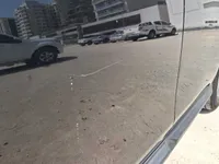 الباب الأمامى الأيسر