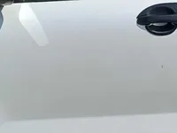 الباب الأمامى الأيسر