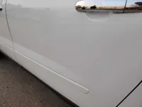 الباب الأمامى الأيسر