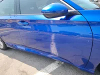 الباب الأمامى الأيمن