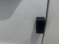 الباب الأمامى الأيسر