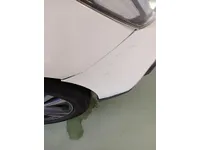 الباب الأمامى الأيسر