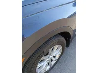 الباب الأمامى الأيسر