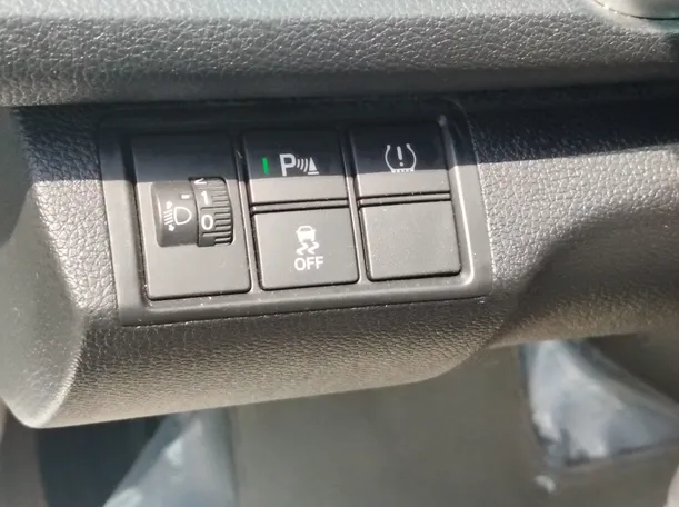 Car image 28
