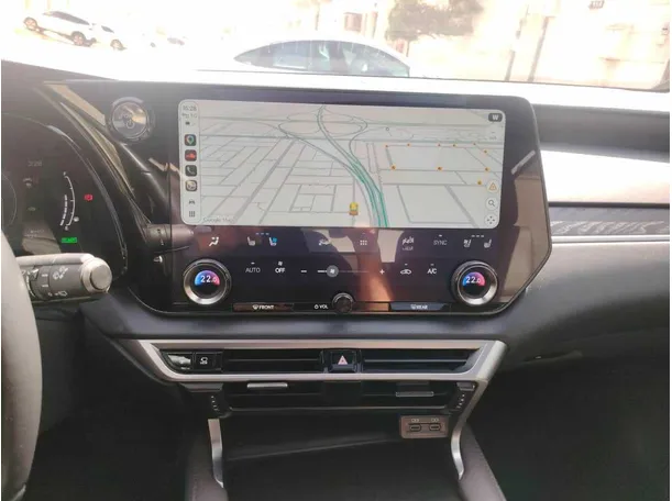 Car image 24