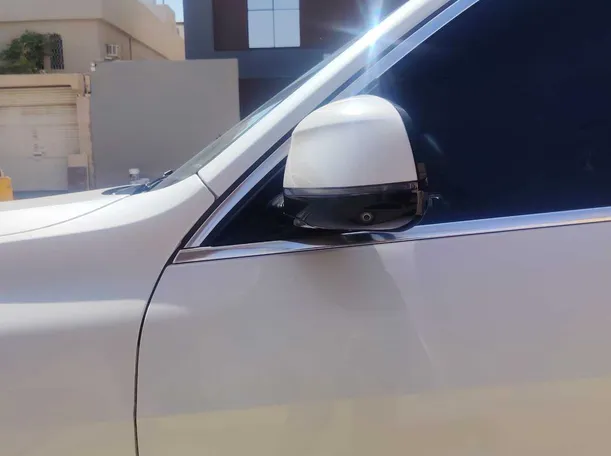 Car image 33