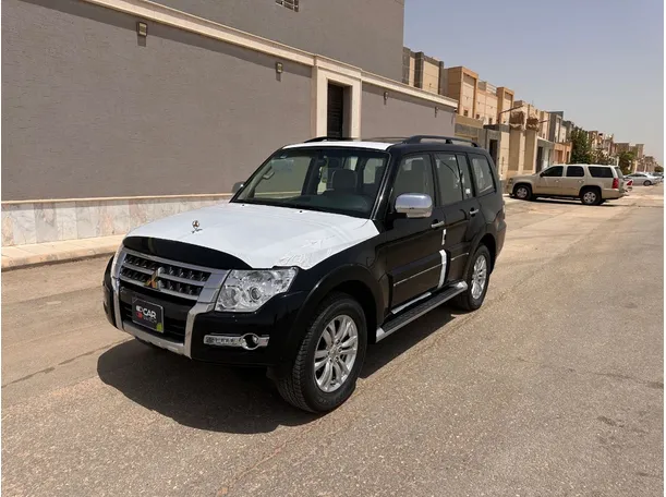 2022 Mitsubishi Pajero in KSA