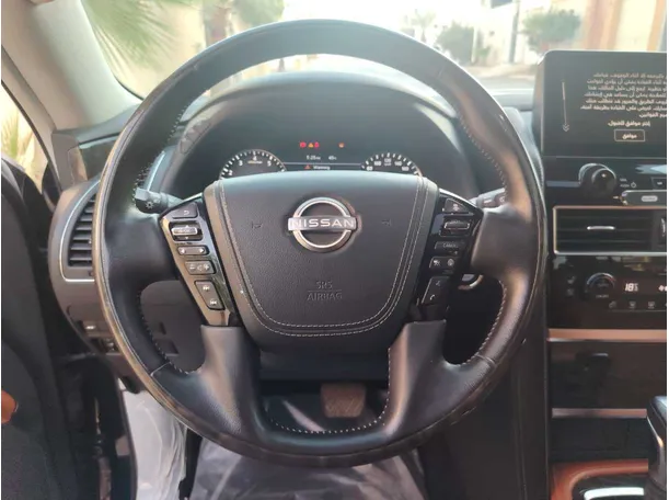 Car image 24
