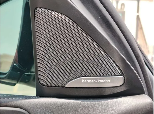 Car image 31