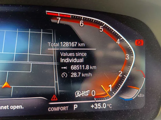 Car image 28