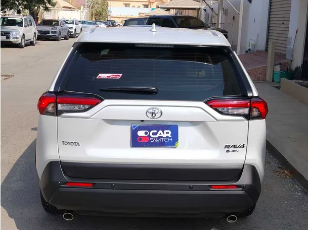 Car image 6