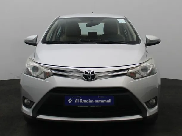 Car image 11