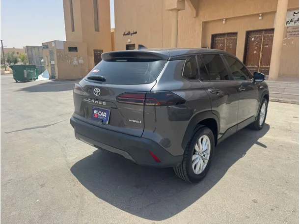Car image 5