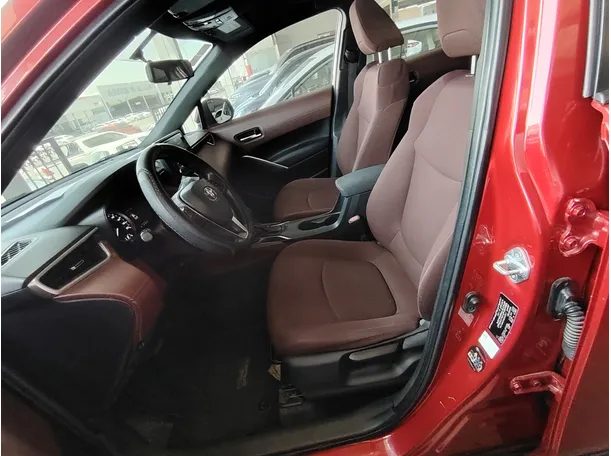 Car image 11