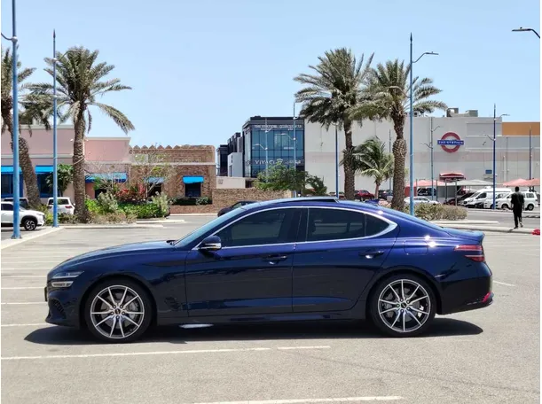 Car image 8