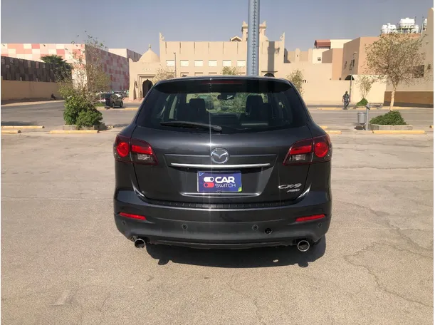 Car image 6