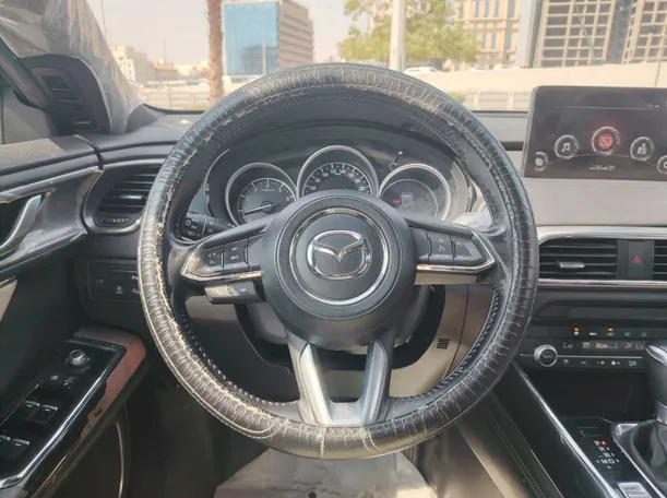 Car image 21
