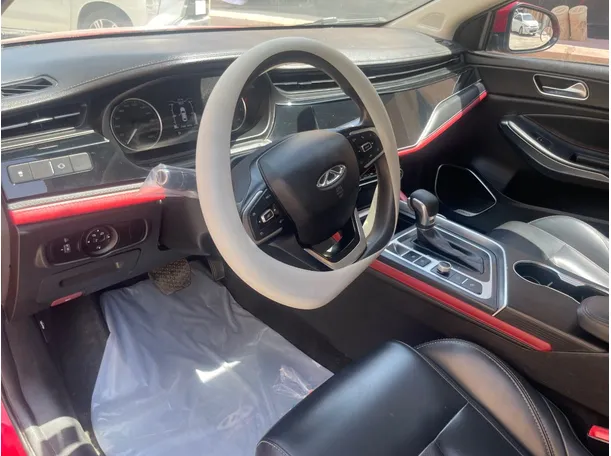 Car image 13