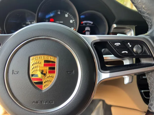 Car image 21